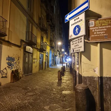 El Corazon De Napoles, Centro Historico 2* 나폴리