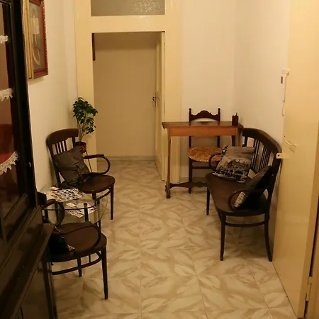 El Corazon De Napoles, Elegante Nel Centro Storico Di Alojamento de Acomodação e Pequeno-almoço Nápoles