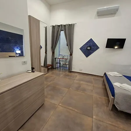 El Corazon De Napoles, Elegante Nel Centro Storico Di 4* Неаполь