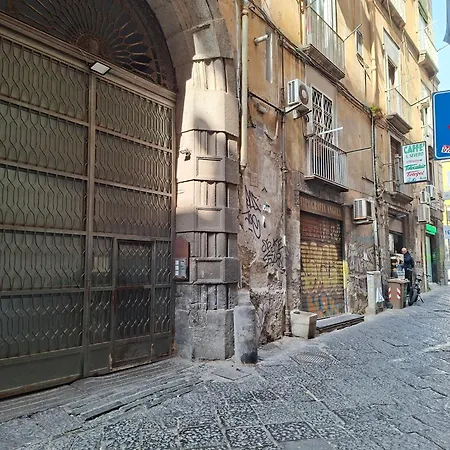 El Corazon De Napoles, Elegante Nel Centro Storico Di Неаполь