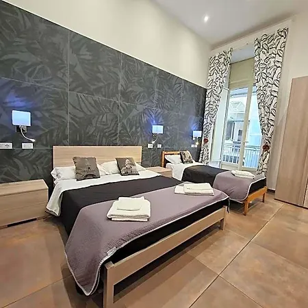 Nocleg ze śniadaniem El Corazon De Napoles, Elegante Nel Centro Storico Di 4*