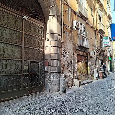 El Corazon De Napoles, Elegante Nel Centro Storico Di Neapol