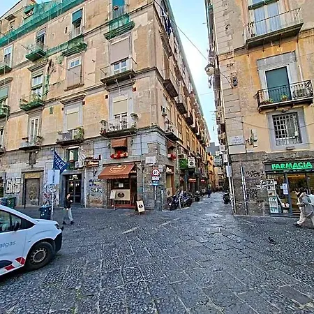 Nocleg ze śniadaniem El Corazon De Napoles, Elegante Nel Centro Storico Di