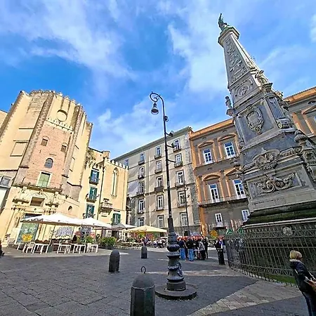 El Corazon De Napoles, Elegante Nel Centro Storico Di Nocleg ze śniadaniem 4*